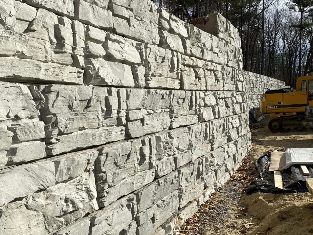 Curved MagnumStone Retaining Wall Blocks