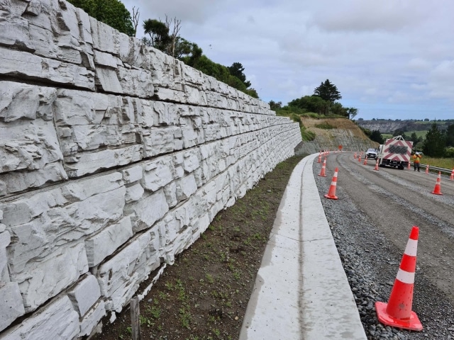Infrastructure MagnumStone Retaining Wall in New Zealand