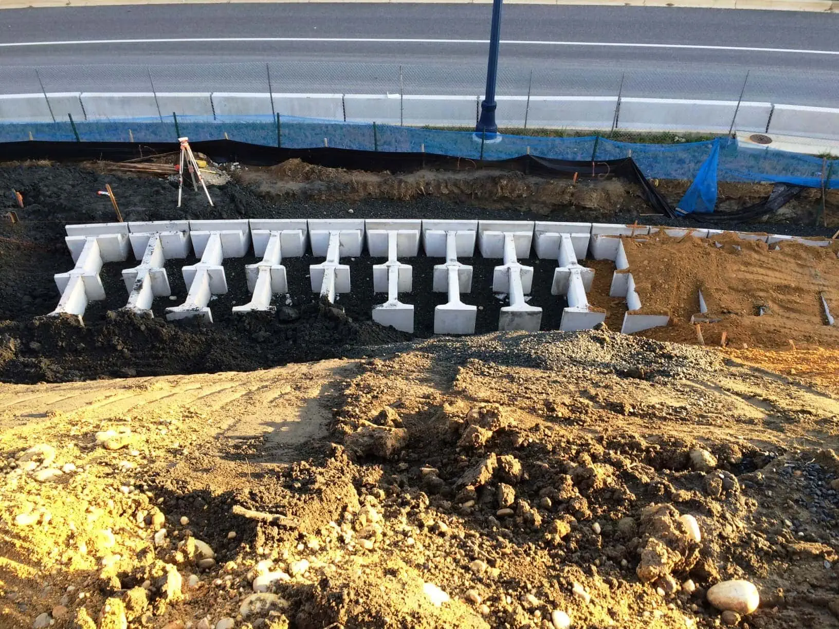 MGM resort uses MagnumStone retaining wall gravity extenders
