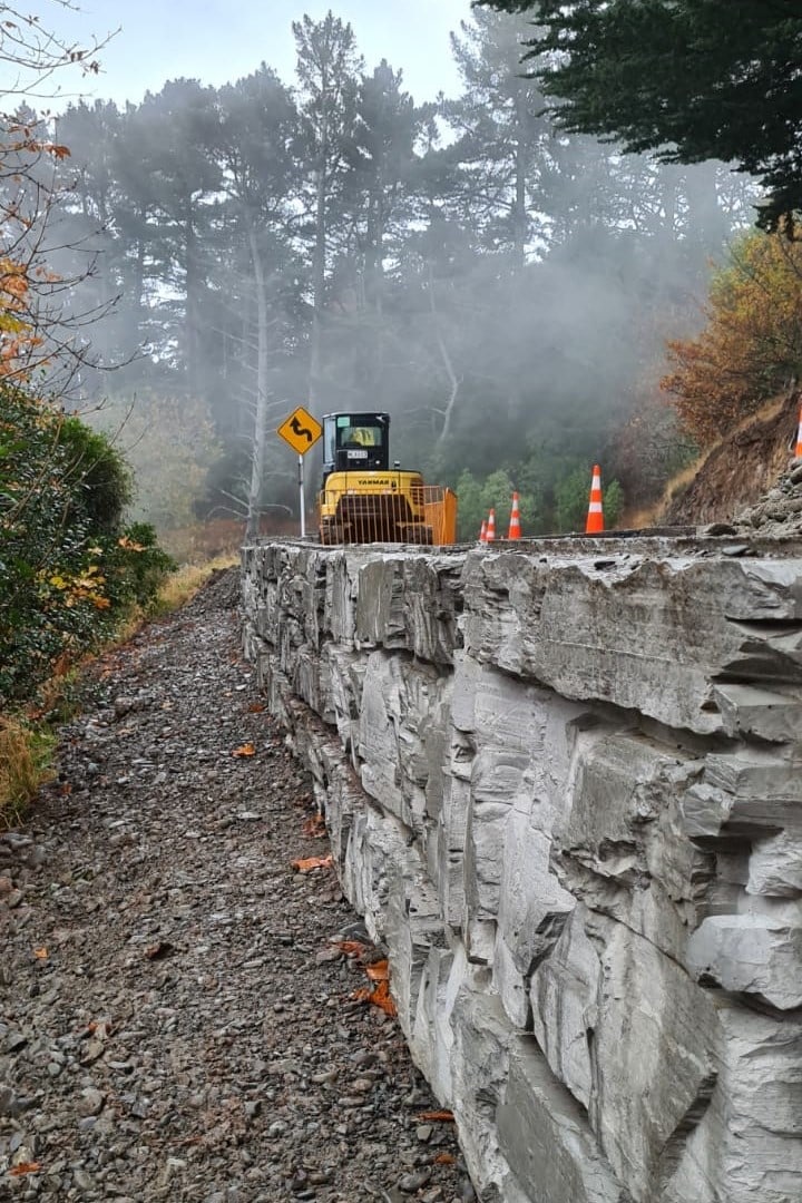 MagnumStone Curved Retaining Wall Installation in New Zealand