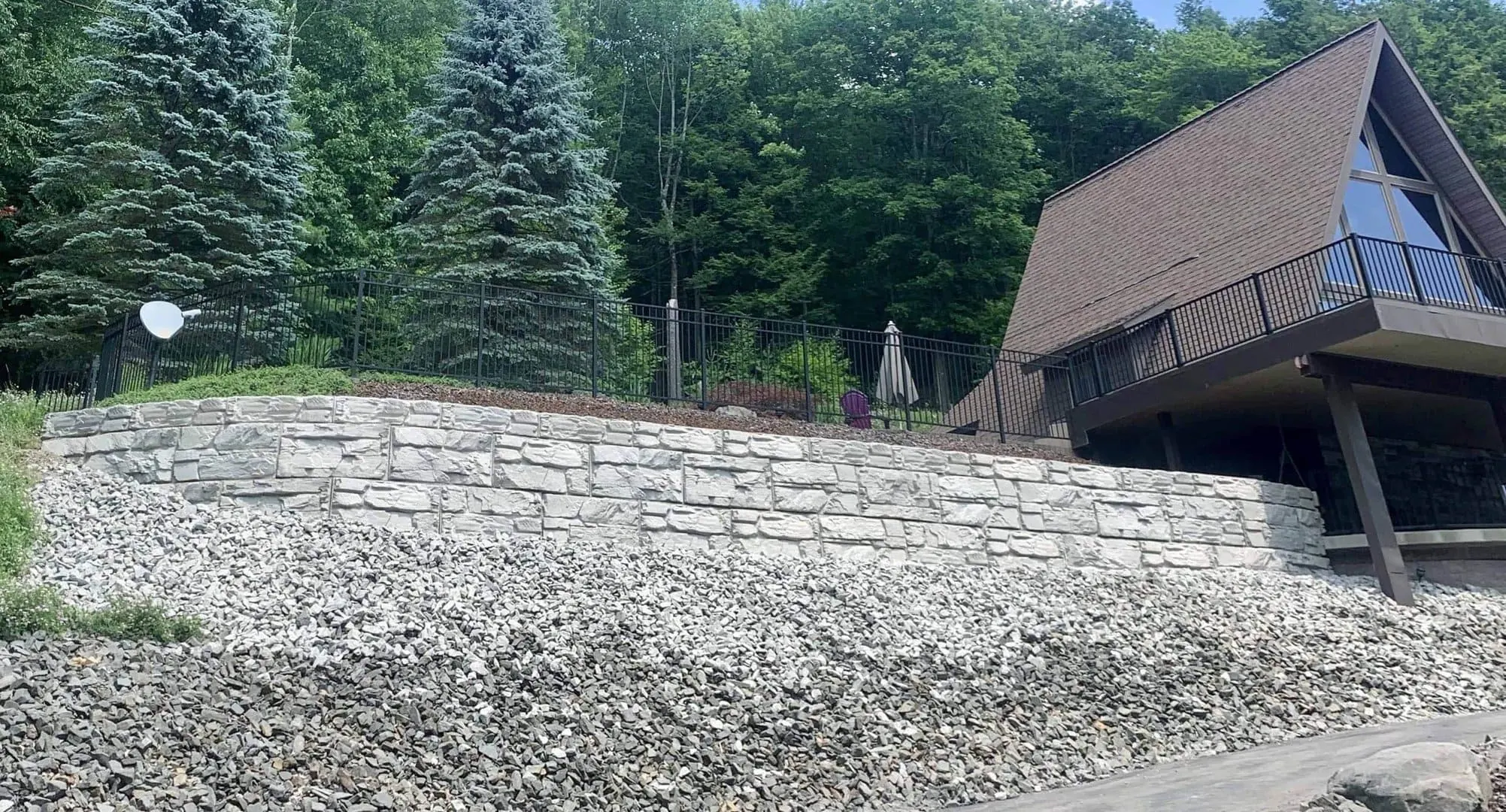 MagnumStone Finished Retaining Wall Replacement