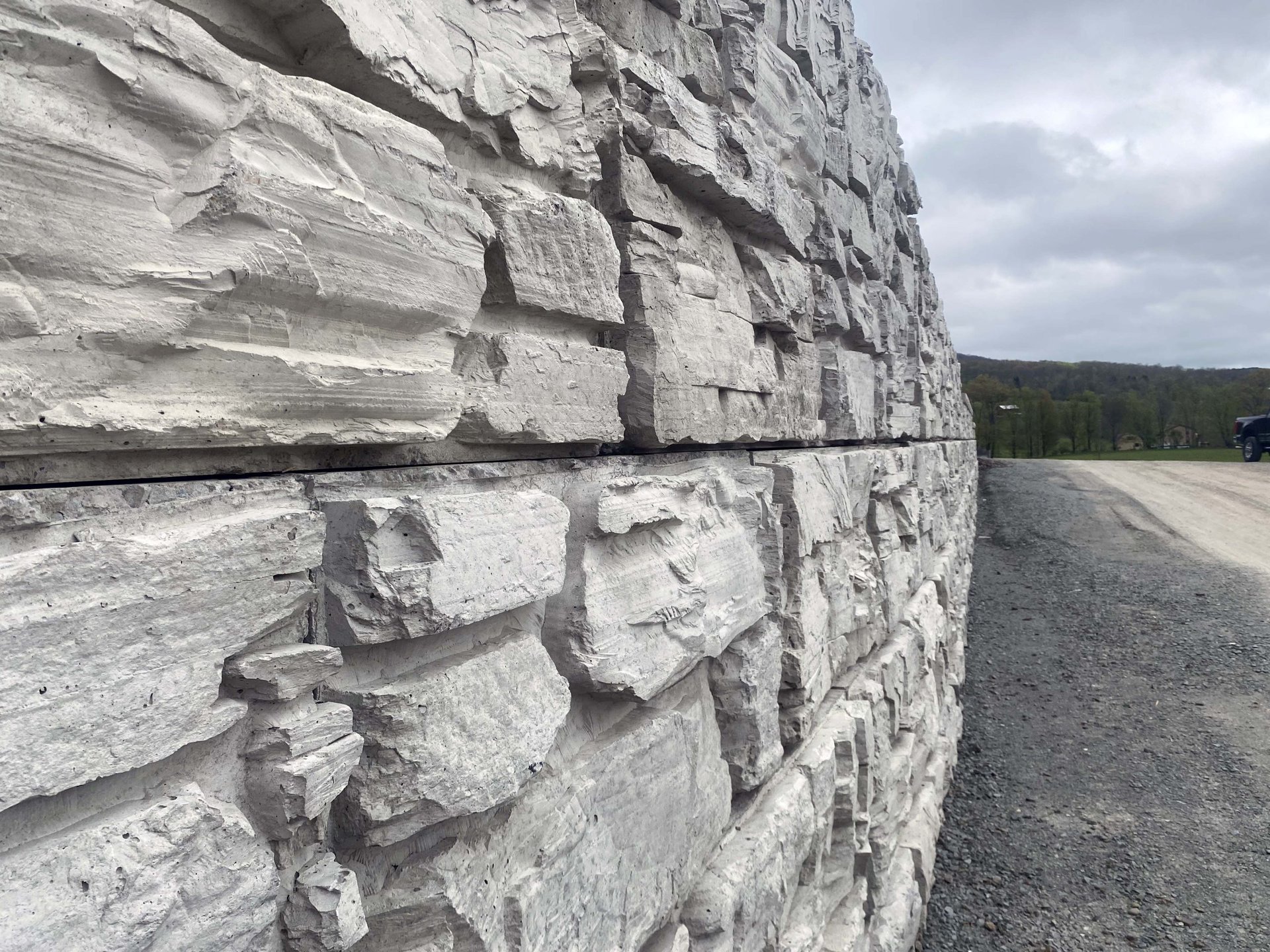 MagnumStone Natural Stone Texture Retaining Walls