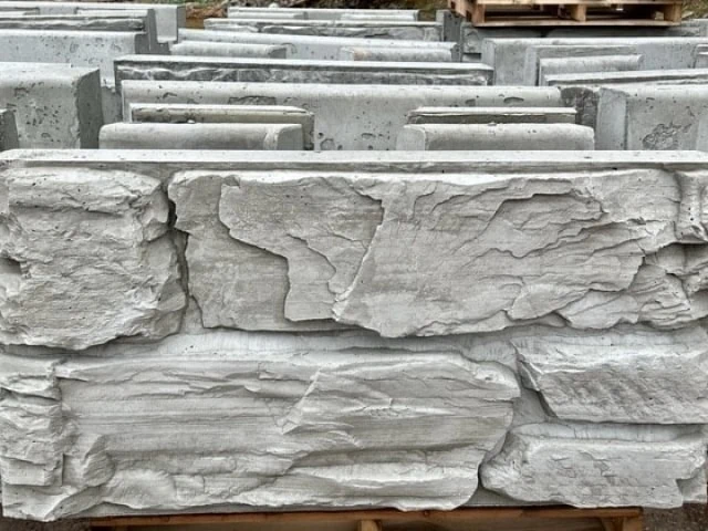 MagnumStone retaining wall block by Mutual Materials