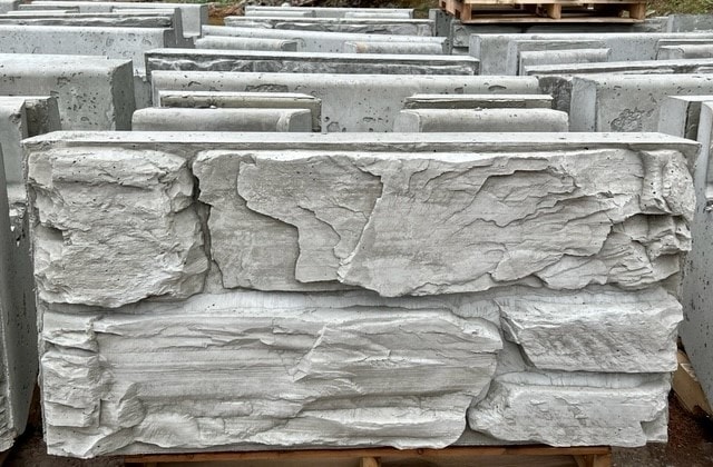 MagnumStone retaining wall block by Mutual Materials