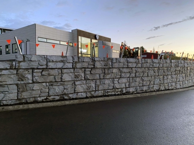 MagnumStone retaining wall for parking Animal Hospital in Reykjavik, Iceland
