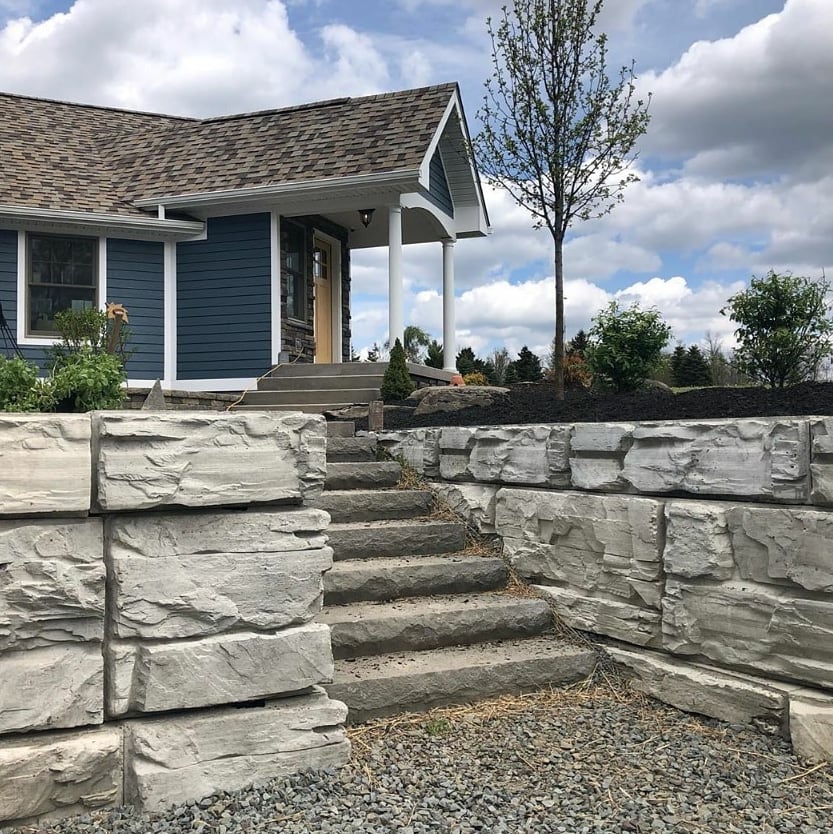 Residential MagnumStone Retaining Wall With Stairs