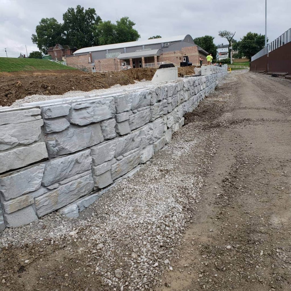 MagnumStone Block Ledge Face Retaining Wall Construction