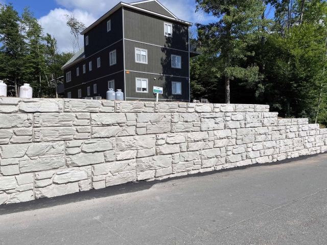 Driveway retaining wall for apartment complex in Pennsylvania.