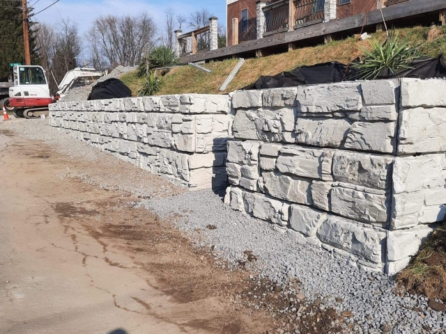 MagnumStone retaining wall blocks for apartment complex.