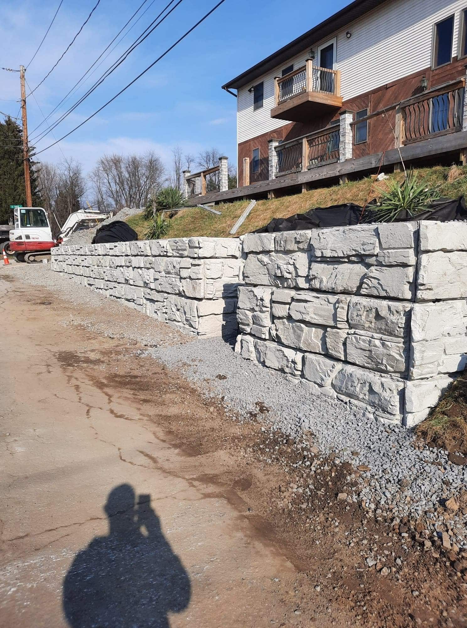MagnumStone retaining wall blocks for apartment complex.