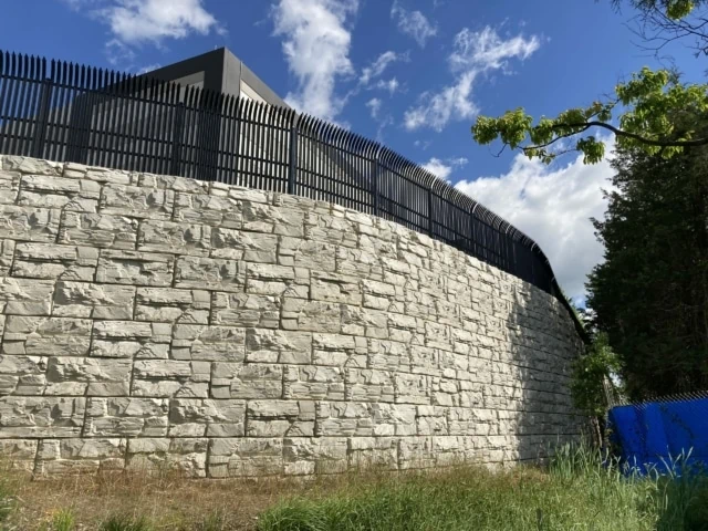 MagnumStone block retaining wall at Amazon data center.