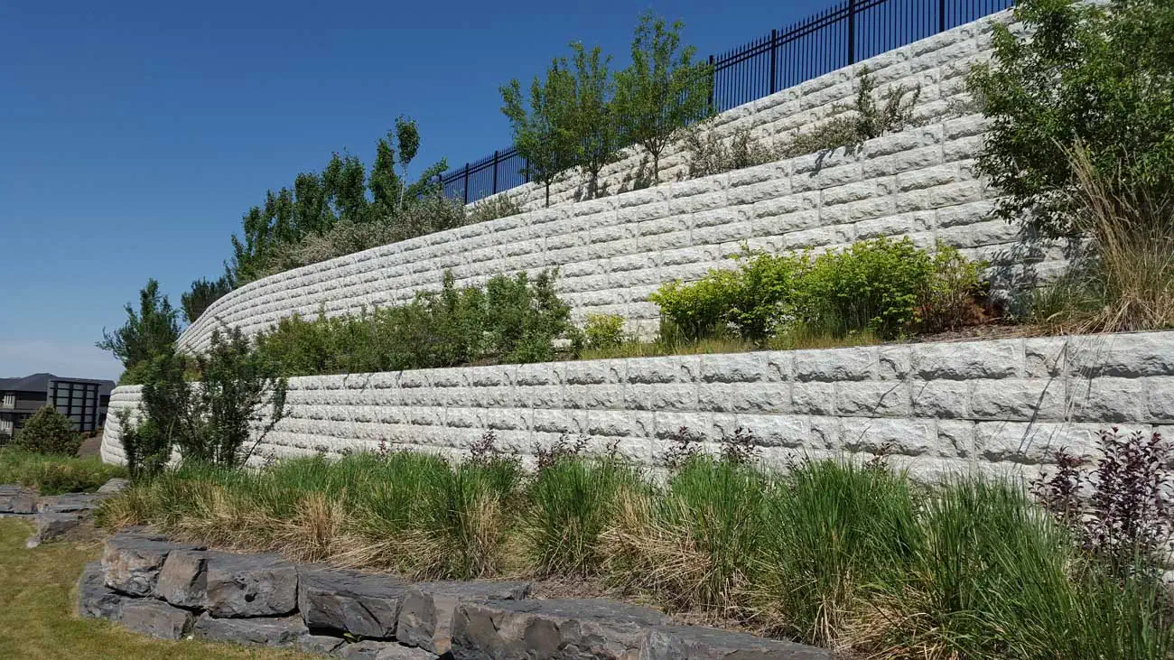 MagnumStone Terraced Plantable Wall Design.