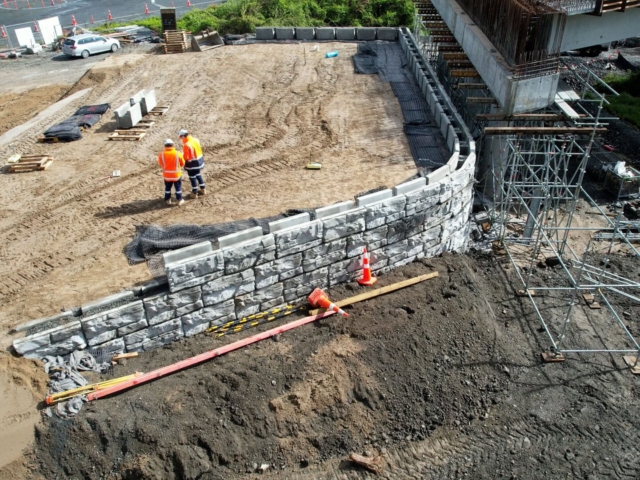 MagnumStone bridge abutments built with geogrid.