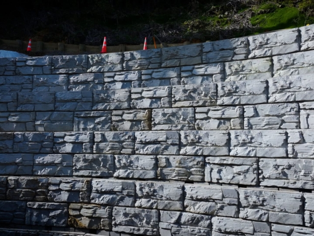 MagnumStone natural stone block appearance.